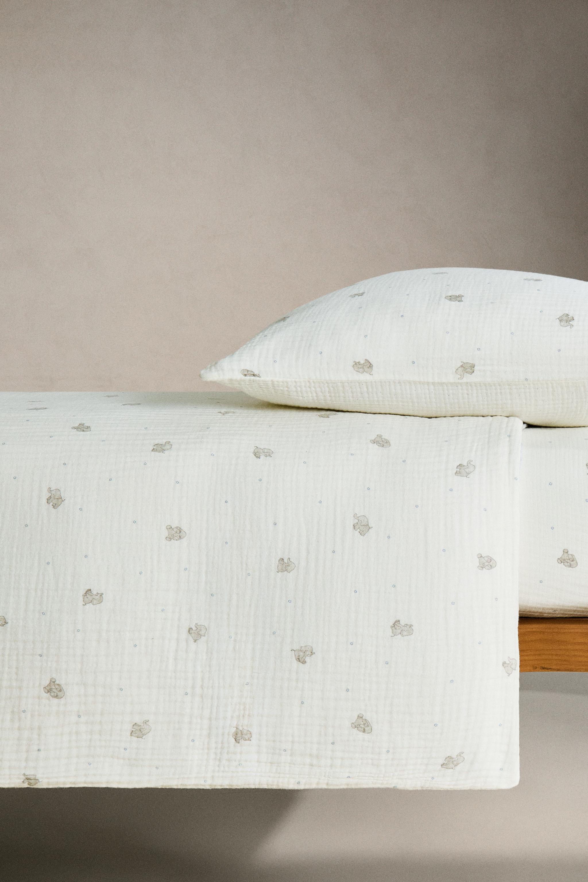 CHILDREN'S MUSLIN ELEPHANT FITTED SHEET